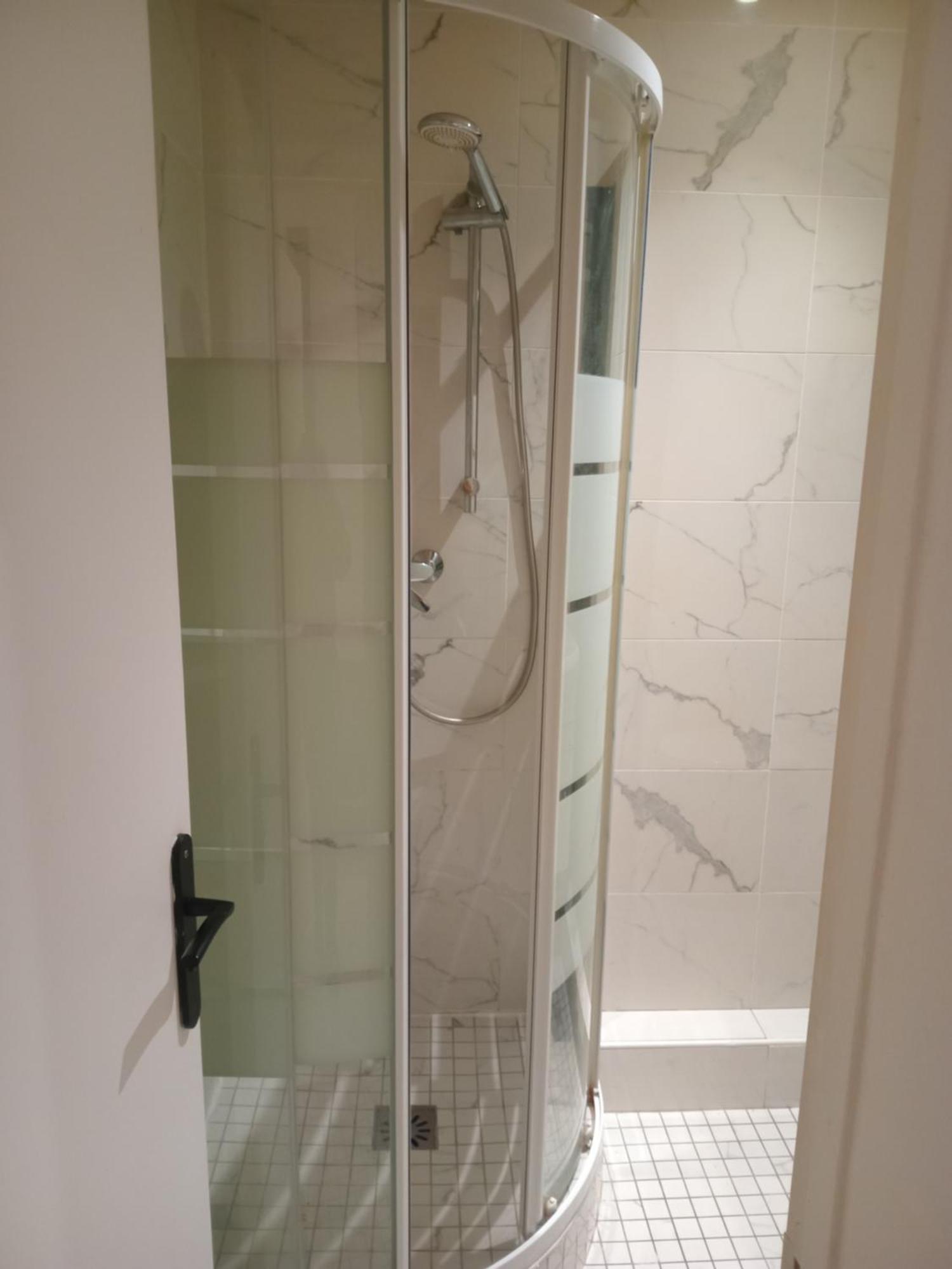 Proche Centre Apartment